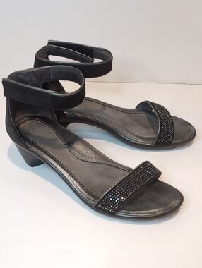 Naot Black Ankle-Strap Low Block Heel Sandals Size 40